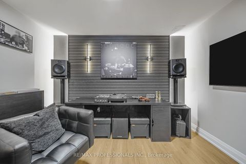 Photo 29 at 211 - 3531 Lake Shore Boulevard W, Long Branch, Toronto