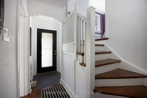 Photo 10 at 8 Woodland Park Road, Cliffside, Toronto