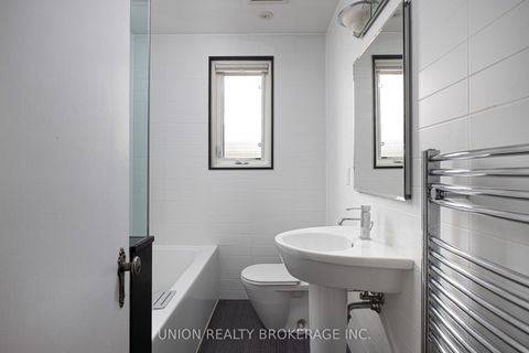 Photo 18 at 8 Woodland Park Road, Cliffside, Toronto
