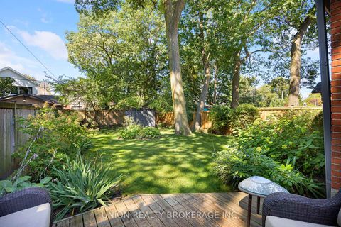Photo 36 at 8 Woodland Park Road, Cliffside, Toronto
