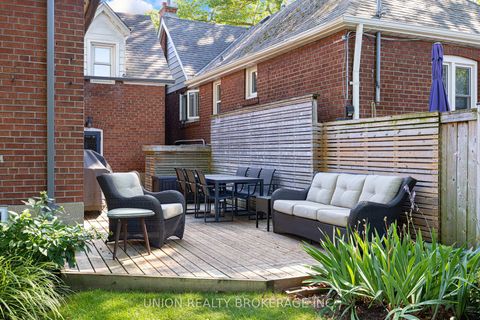 Photo 37 at 8 Woodland Park Road, Cliffside, Toronto