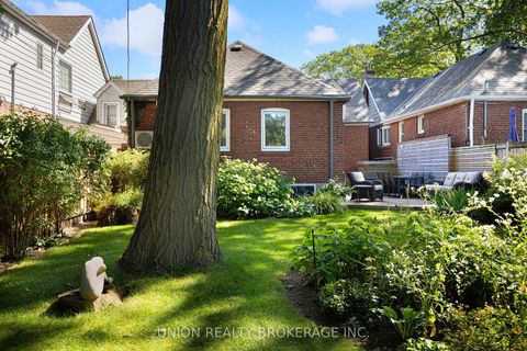 Photo 38 at 8 Woodland Park Road, Cliffside, Toronto