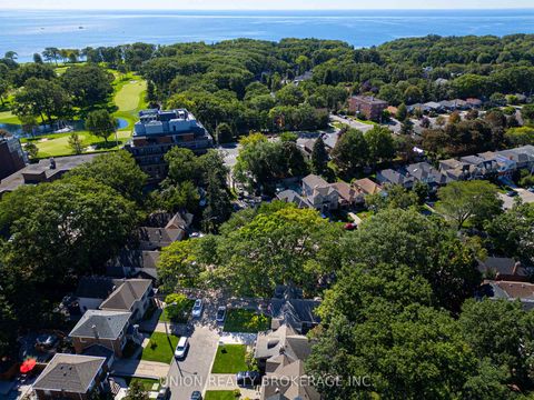 Photo 40 at 8 Woodland Park Road, Cliffside, Toronto