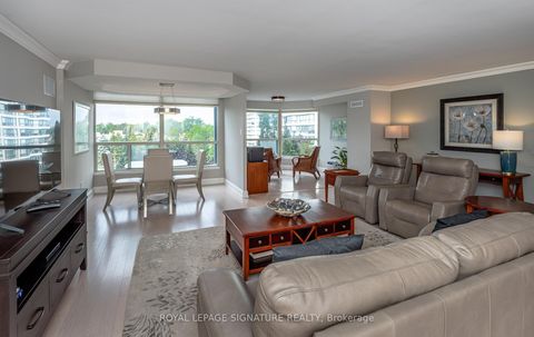 Photo 5 at 602 - 7300 Yonge Street, Yorkhill, Vaughan