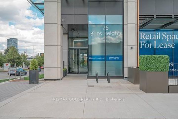 Photo 3 at 229 - 75 Billes Heights, Bayview Village, Toronto