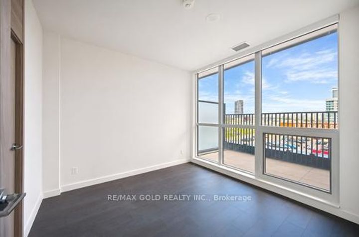 Photo 21 at 229 - 75 Billes Heights, Bayview Village, Toronto