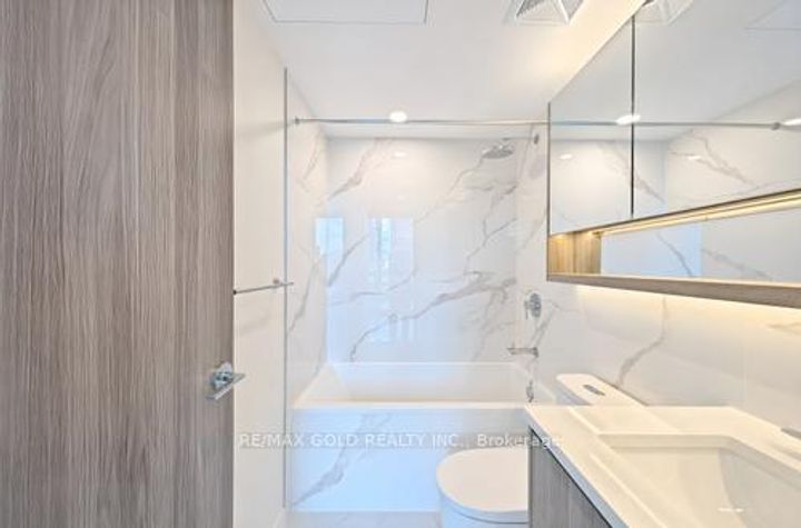 Photo 27 at 229 - 75 Billes Heights, Bayview Village, Toronto