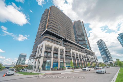 Photo 2 at 229 - 75 Billes Heights, Bayview Village, Toronto