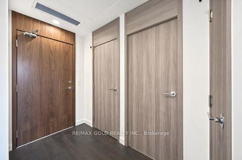 Photo 7 at 229 - 75 Billes Heights, Bayview Village, Toronto
