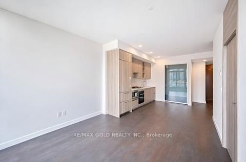 Photo 9 at 229 - 75 Billes Heights, Bayview Village, Toronto