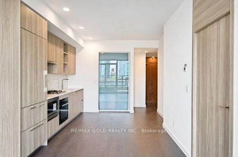 Photo 10 at 229 - 75 Billes Heights, Bayview Village, Toronto