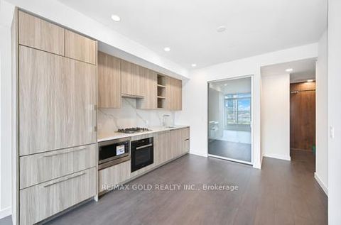 Photo 14 at 229 - 75 Billes Heights, Bayview Village, Toronto