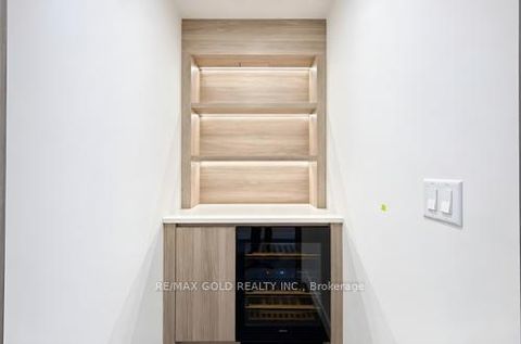 Photo 29 at 229 - 75 Billes Heights, Bayview Village, Toronto