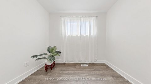 Photo 10 at 59 Davis Road, Aurora Highlands, Aurora
