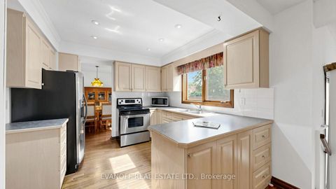 Photo 16 at 67 Satchell Boulevard, Centennial Scarborough, Toronto
