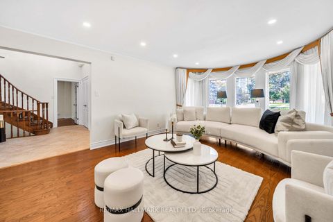 Photo 5 at 17 Twin Circle Court, Branson, Toronto