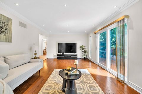 Photo 8 at 17 Twin Circle Court, Branson, Toronto