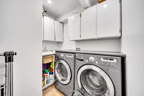 Photo 12 at 17 Twin Circle Court, Branson, Toronto