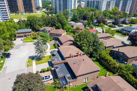 Photo 35 at 17 Twin Circle Court, Branson, Toronto