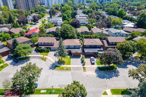 Photo 36 at 17 Twin Circle Court, Branson, Toronto