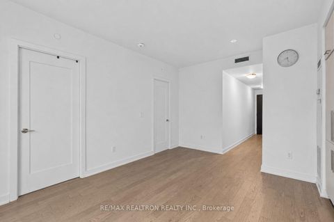 Photo 6 at 2203 - 330 Richmond Street W, Waterfront Communities C1, Toronto
