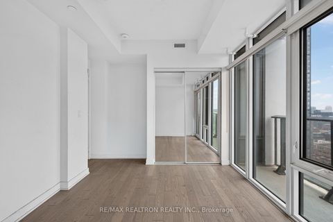 Photo 11 at 2203 - 330 Richmond Street W, Waterfront Communities C1, Toronto