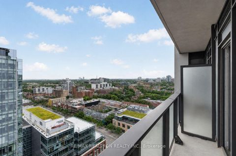 Photo 12 at 2203 - 330 Richmond Street W, Waterfront Communities C1, Toronto
