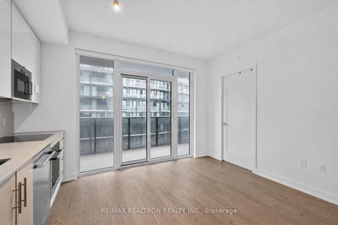 Photo 14 at 2203 - 330 Richmond Street W, Waterfront Communities C1, Toronto