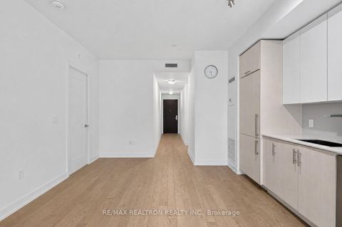 Photo 18 at 2203 - 330 Richmond Street W, Waterfront Communities C1, Toronto