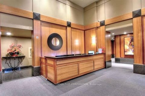 Photo 11 at 808 - 750 Bay Street, Bay Street Corridor, Toronto