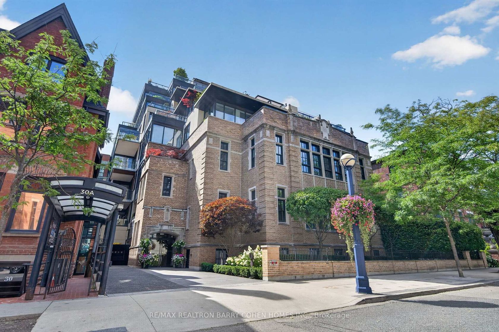 2A - 36 Hazelton Avenue, Annex, Toronto 