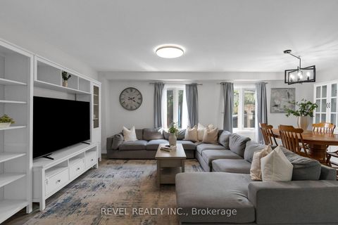 Photo 3 at 7 Penton Drive, West Bayfield, Barrie