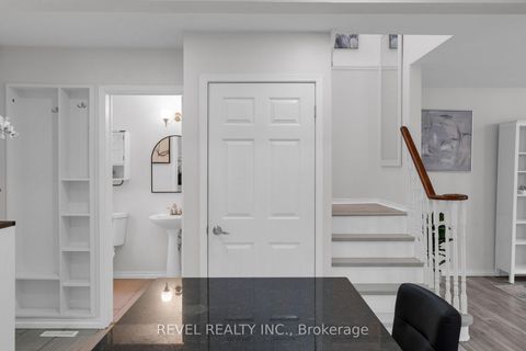Photo 6 at 7 Penton Drive, West Bayfield, Barrie