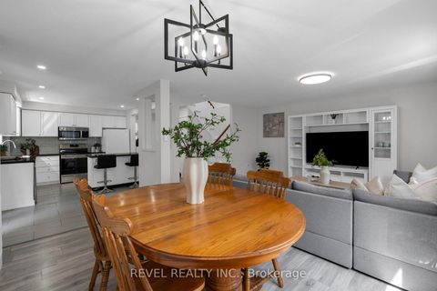 Photo 13 at 7 Penton Drive, West Bayfield, Barrie