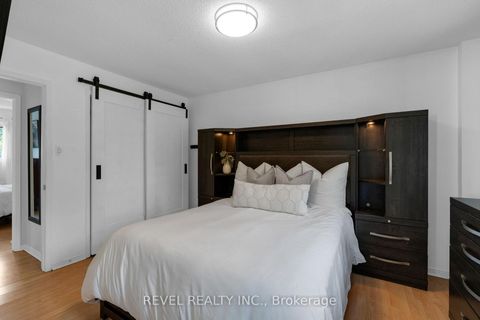 Photo 17 at 7 Penton Drive, West Bayfield, Barrie