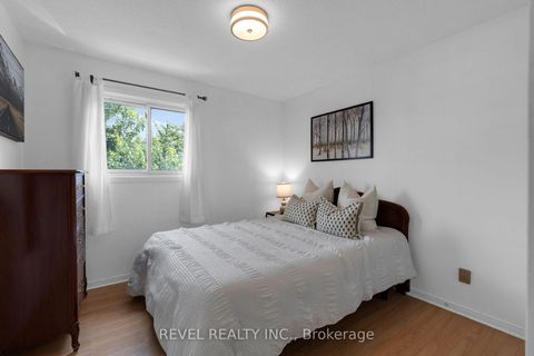 Photo 18 at 7 Penton Drive, West Bayfield, Barrie