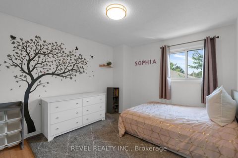Photo 19 at 7 Penton Drive, West Bayfield, Barrie