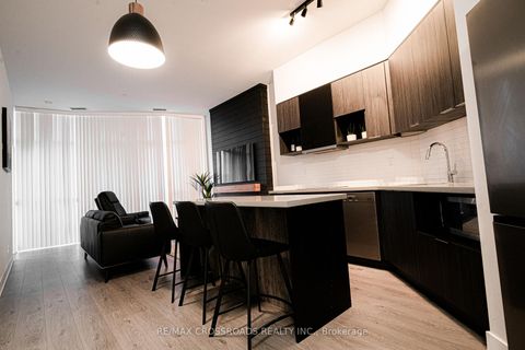 Photo 10 at 112 - 99 The Donway Way W, Don Mills, Toronto