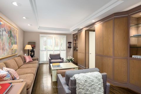 Photo 5 at 22 Bamboo Grove, Don Mills, Toronto