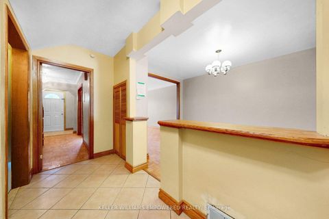 Photo 15 at 3 Hilldale Road, Smythe, Toronto