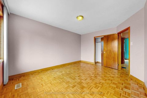 Photo 20 at 3 Hilldale Road, Smythe, Toronto