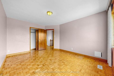 Photo 21 at 3 Hilldale Road, Smythe, Toronto