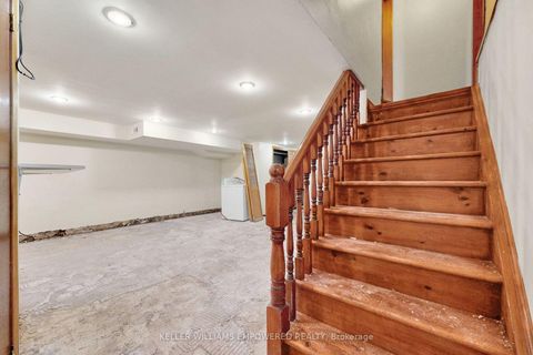 Photo 27 at 3 Hilldale Road, Smythe, Toronto