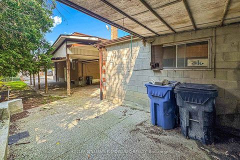 Photo 42 at 3 Hilldale Road, Smythe, Toronto