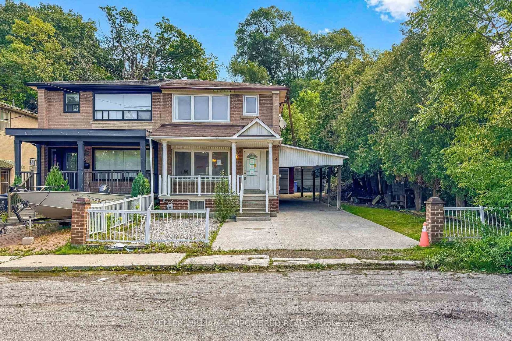3 Hilldale Road, Smythe, Toronto 