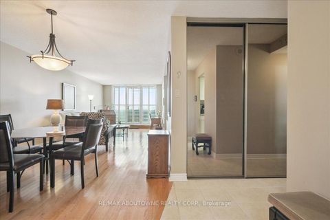 Photo 4 at 1801 - 299 Mill Road, Markland Wood, Toronto