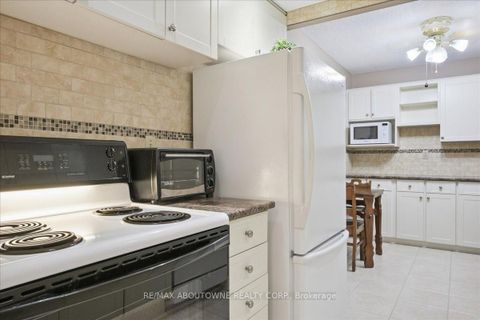Photo 14 at 1801 - 299 Mill Road, Markland Wood, Toronto