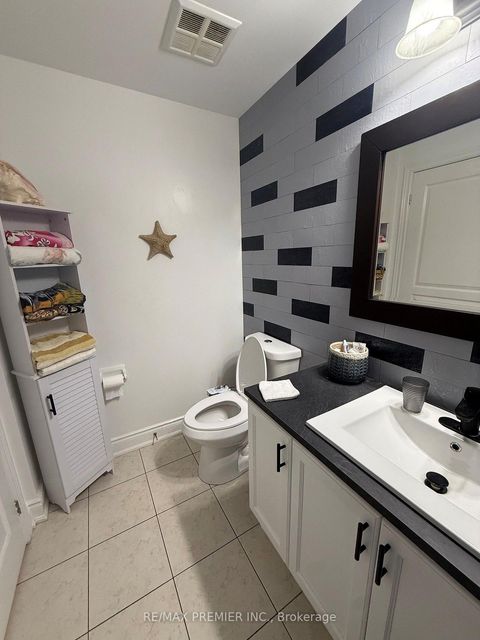 Photo 17 at 102 - 9901 Keele Street, Maple, Vaughan