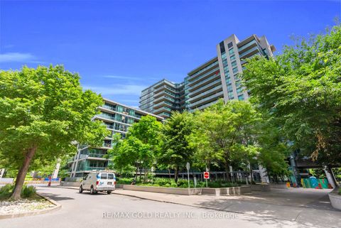 Photo 2 at 1357 - 209 Fort York Boulevard, Niagara, Toronto