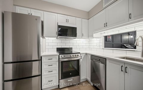 Photo 17 at 209 - 2470 Eglinton Avenue W, Greenbrook, Toronto